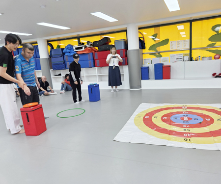 체육활동 (다트 던지기)